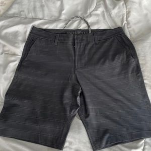 Hang Ten Mens Casual Shorts, size 36, Never worn .